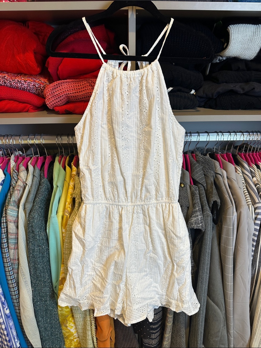 BCBGeneration white eyelet halter neck lined 2 pocket romper size 2